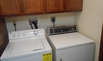 303 S 2nd Ln, Abbotsford, WI 54405