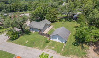 202 Walnut St, Anderson, MO 64831