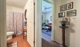 318 Earl King St, Apalachicola, FL 32320