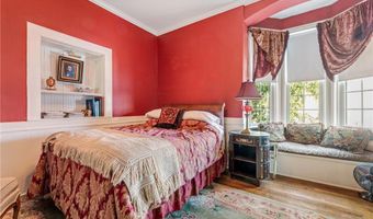 215 N Main St, Alma, WI 54610