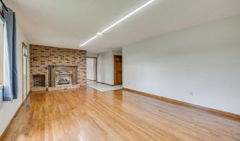 17304 Mary Lee Dr, Abingdon, VA 24210