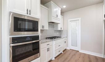 7006 SW Orange Ave, Bentonville, AR 72713