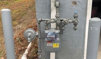 156 Triangle St, Danbury, CT 06810