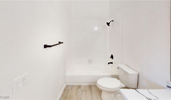 2110 Los Feliz St 2015, Las Vegas, NV 89156