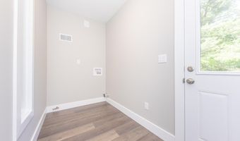 2971 Daleview Dr, Ann Arbor, MI 48105