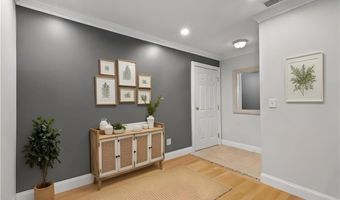 21 Starr Dr 207, Narragansett, RI 02882