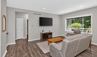 1906 Duff Ave, Ames, IA 50010