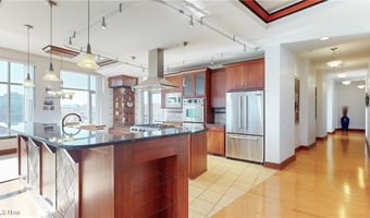 21 Furnace St 805, Akron, OH 44308