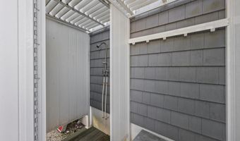 21 E 9th St, Barnegat Light, NJ 08006