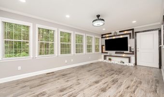 108 Barclay Dr, Angier, NC 27501