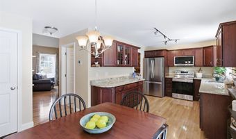 32 Peacock Brook Ln, Amherst, NH 03031