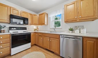 4 Bow Center Rd B4, Bow, NH 03304