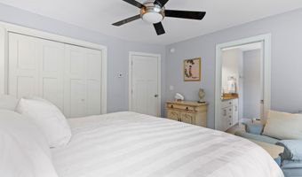 49 Hadlock Rd, Falmouth, ME 04105