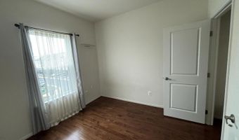 41717 MCMONAGLE Sq, Aldie, VA 20105