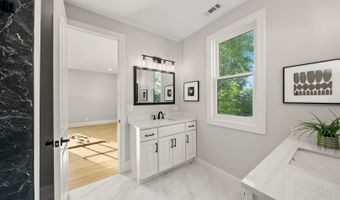 1418 W Maude Ave, Arlington Heights, IL 60004