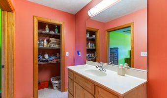3848 Rooks Rd, Atkinson, NC 28421