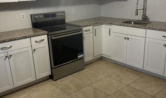 18 Voorhees St 1, Amsterdam, NY 12010