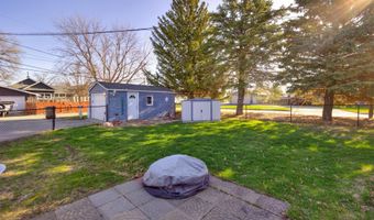 209 4th St SE, Altoona, IA 50009