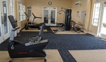 373 Mananai Pl 44T, Honolulu, HI 96818