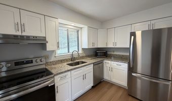7 Homestead Ln 7, Brookfield, CT 06804