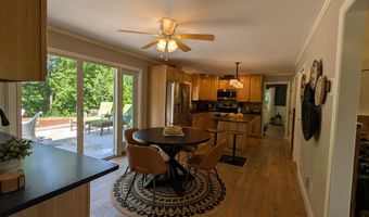 154 West St, Barton, VT 05822