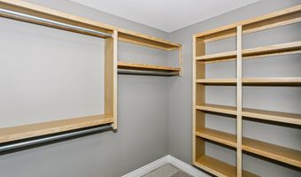 201 S Heritage, Andover, KS 67002