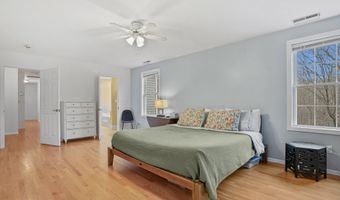 188 Falls Rd, Bethany, CT 06524