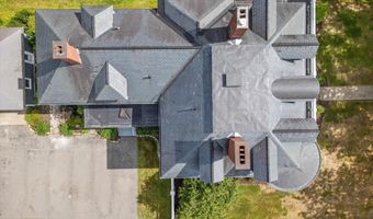 75 W Broadway, Bangor, ME 04401