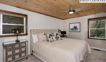 150 Ivy Ct, Banner Elk, NC 28604