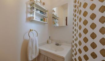 5 Bowles Ave, Bar Harbor, ME 04609