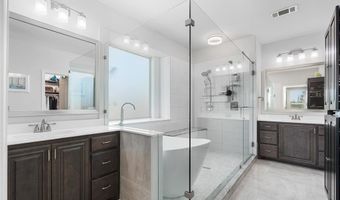105 Cimmaron Ct, Alvarado, TX 76009