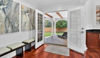 9715 SINGLETON Dr, Bethesda, MD 20817