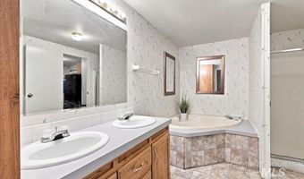 2271 E Blue Lake Ln, Boise, ID 83716