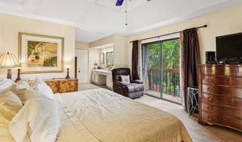 7 Atrium Cir D, Atlantis, FL 33462