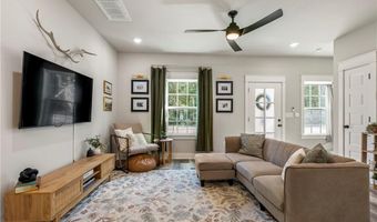 16 Kinloch Dr, Bella Vista, AR 72715