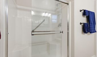 3180 E GLENEAGLE Dr, Chandler, AZ 85249