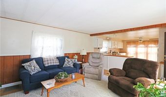 56 Bayview Pkwy, Middletown, RI 02842