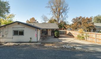 689 Gardner Ln, Angels Camp, CA 95222