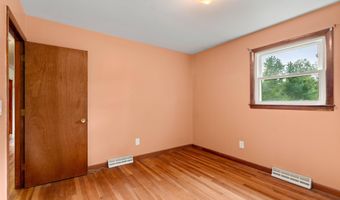 9 Pine Acres Rd, Allenstown, NH 03275
