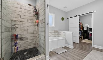 227 HOLLI Ln, Anniston, AL 36201