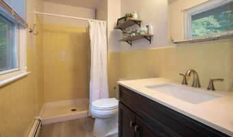 52 Glenwood Mt Rd, Alloway, NJ 07461