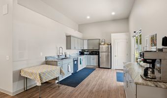 147 Ironwood Dr, Blanchard, ID 83804