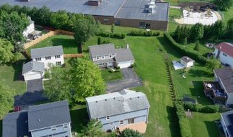 342 Country Ln, Algonquin, IL 60102