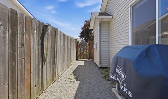 1038 S WEST Dr, Airway Heights, WA 99001