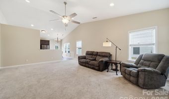 514 Smokehouse Ln, Albemarle, NC 28001
