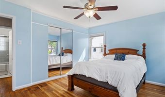 7133 Circleview Dr, Affton, MO 63123