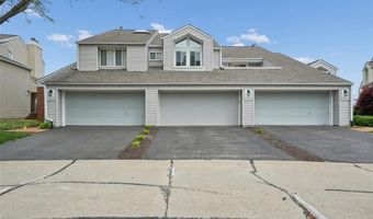 1848 Ridgeview Circle Dr, Ballwin, MO 63021