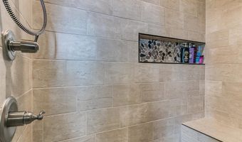 3918 S 4th St, Chickasha, OK 73018