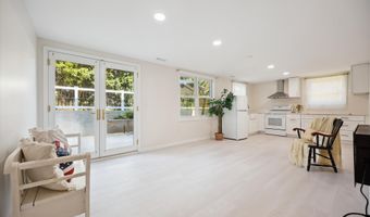 9813 MONTAUK Ave, Bethesda, MD 20817