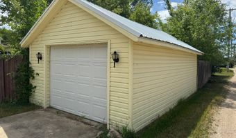 1002 Main St, Bottineau, ND 58318